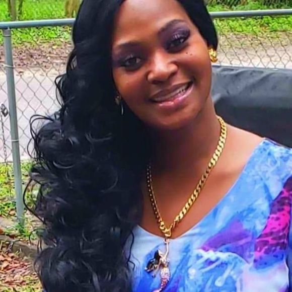 Meet your Posher, Patricia - Picture 1 of 1